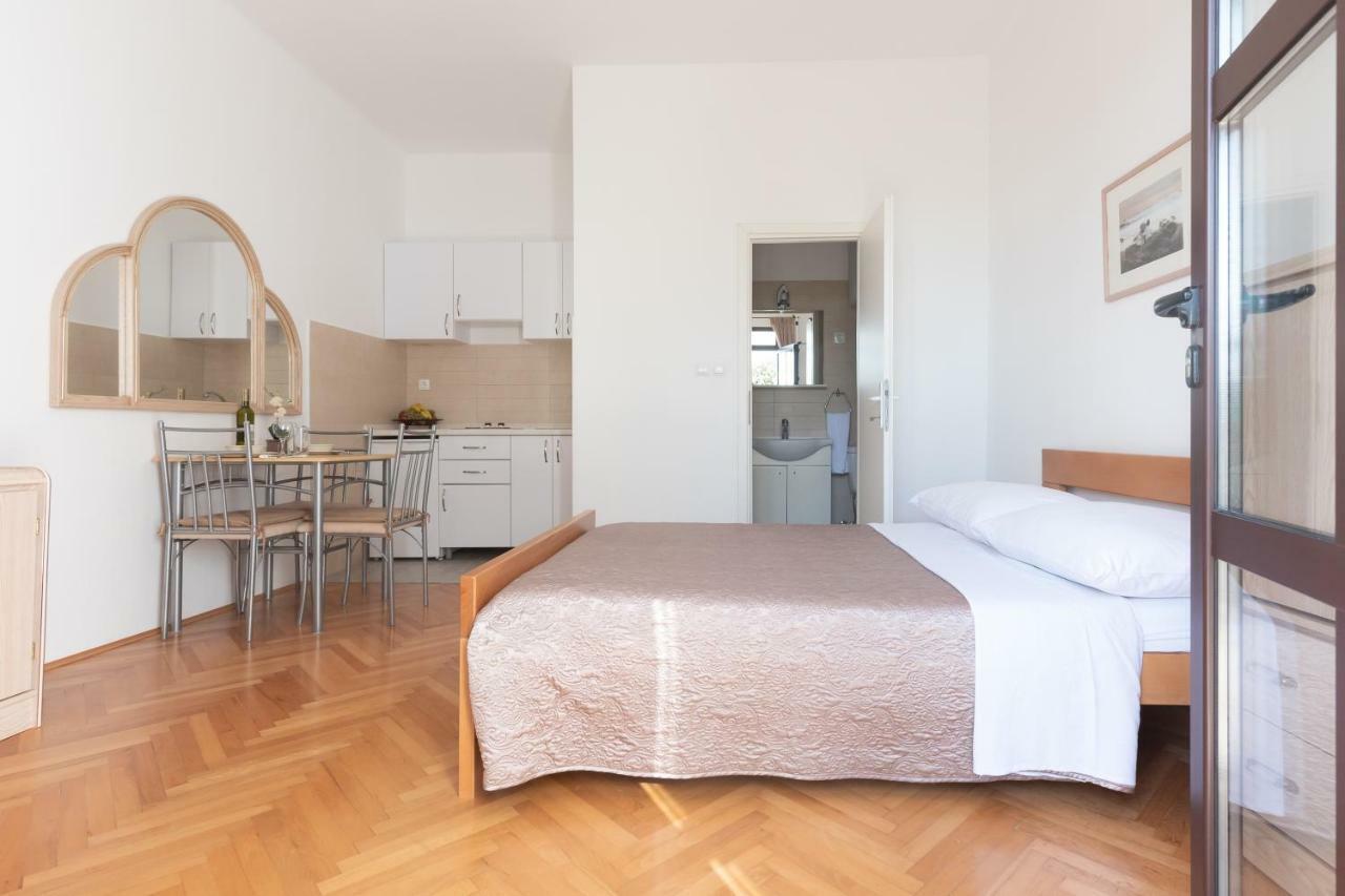Apartman Lipotica Diklo Задар Экстерьер фото
